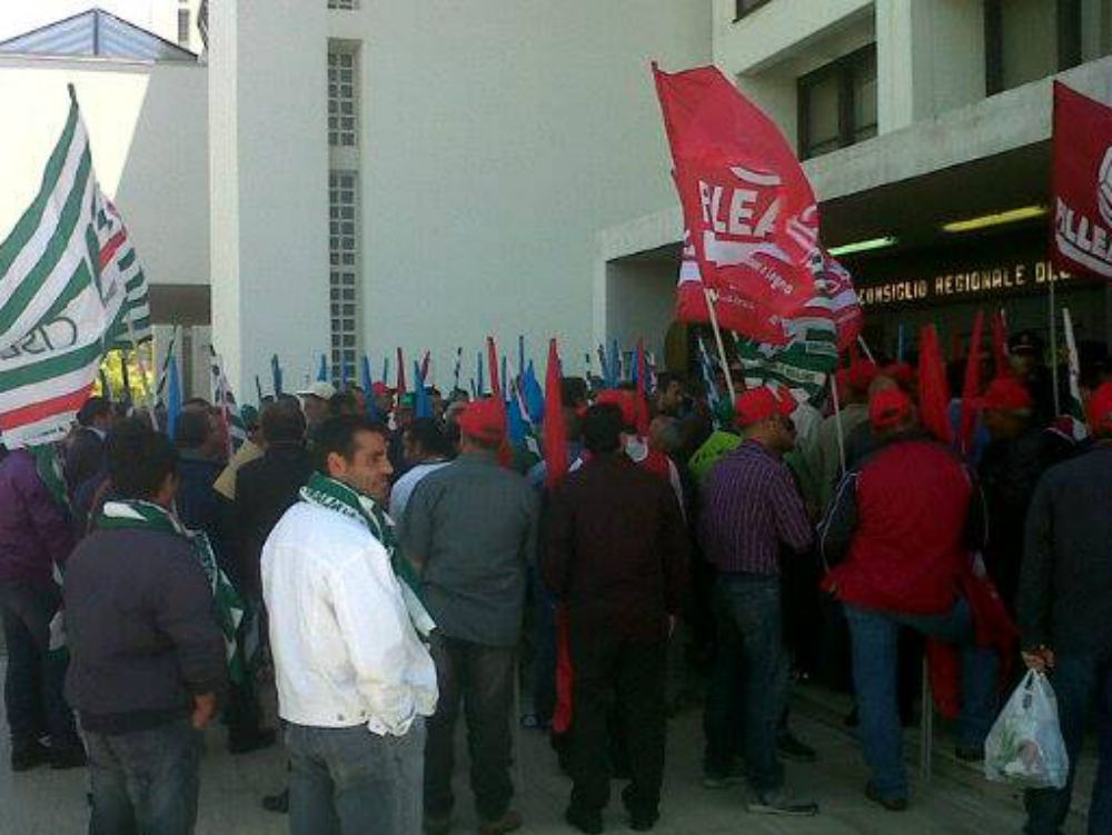 La giunta stanzia fondi per l`occupazione