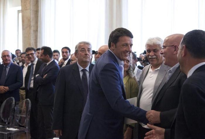 Il comizio di Renzi a Cosenza