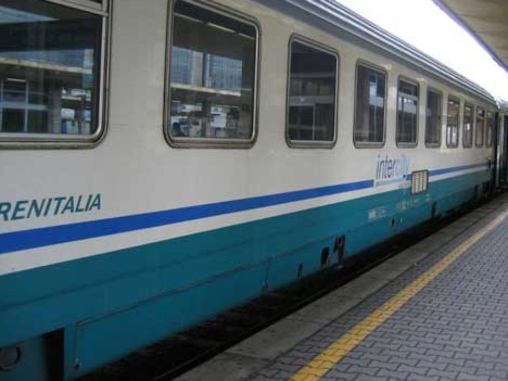«Trenitalia si accanisce contro la Calabria»