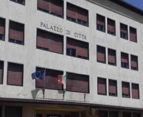 Al voto in provincia di Catanzaro, riflettori accesi su Soverato e Girifalco