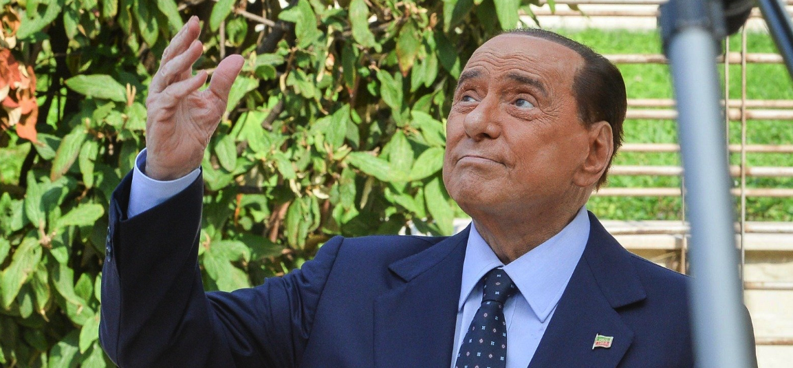 Berlusconi spegne le polemiche: «Meloni ha ragione, rimedieremo allo sgarbo»