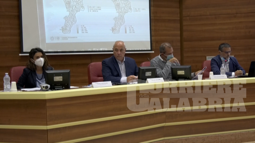 Confcommercio incontra i candidati alla Regione Calabria. Algieri: «Presentate le nostre proposte» – VIDEO
