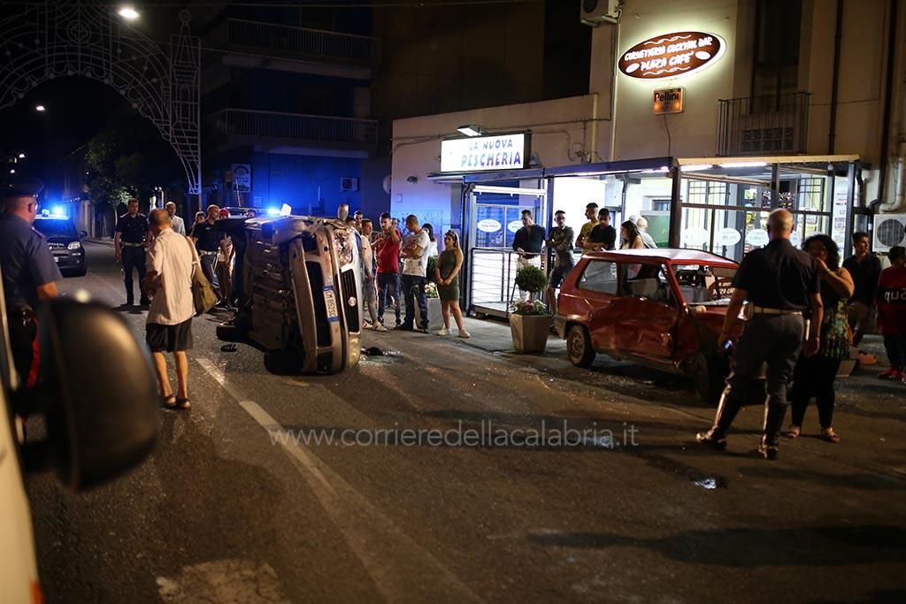 Incidente a Catanzaro Lido, grave una ragazza