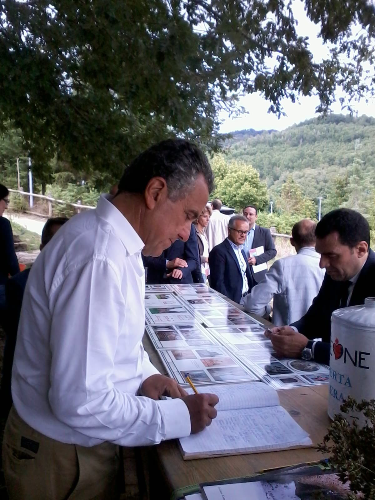 L'ex ministro Barca in visita a Corazzo