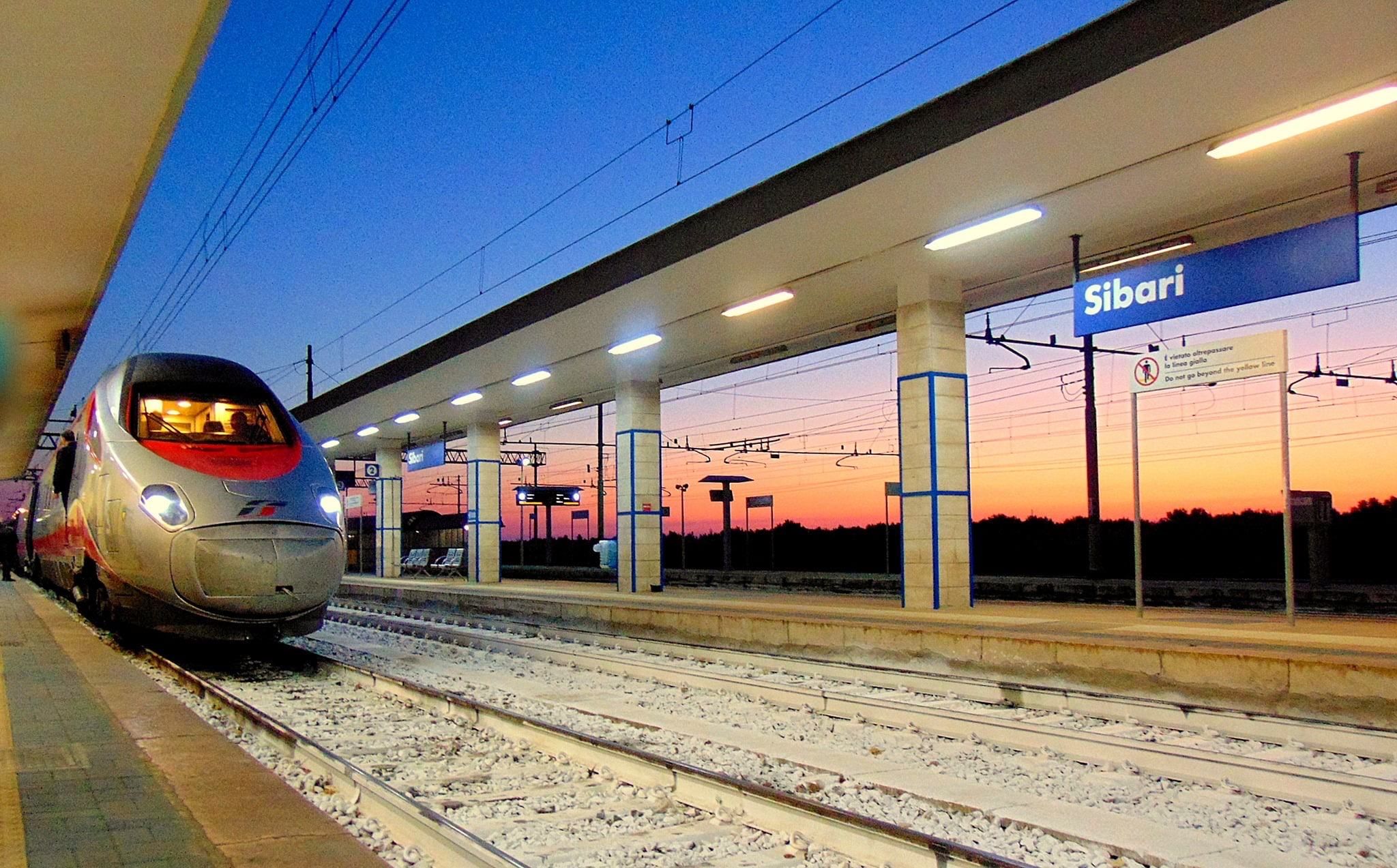 Frecciargento Sibari-Bolzano, «nessun declassamento». La smentita di Ferrovie in Calabria e Regione