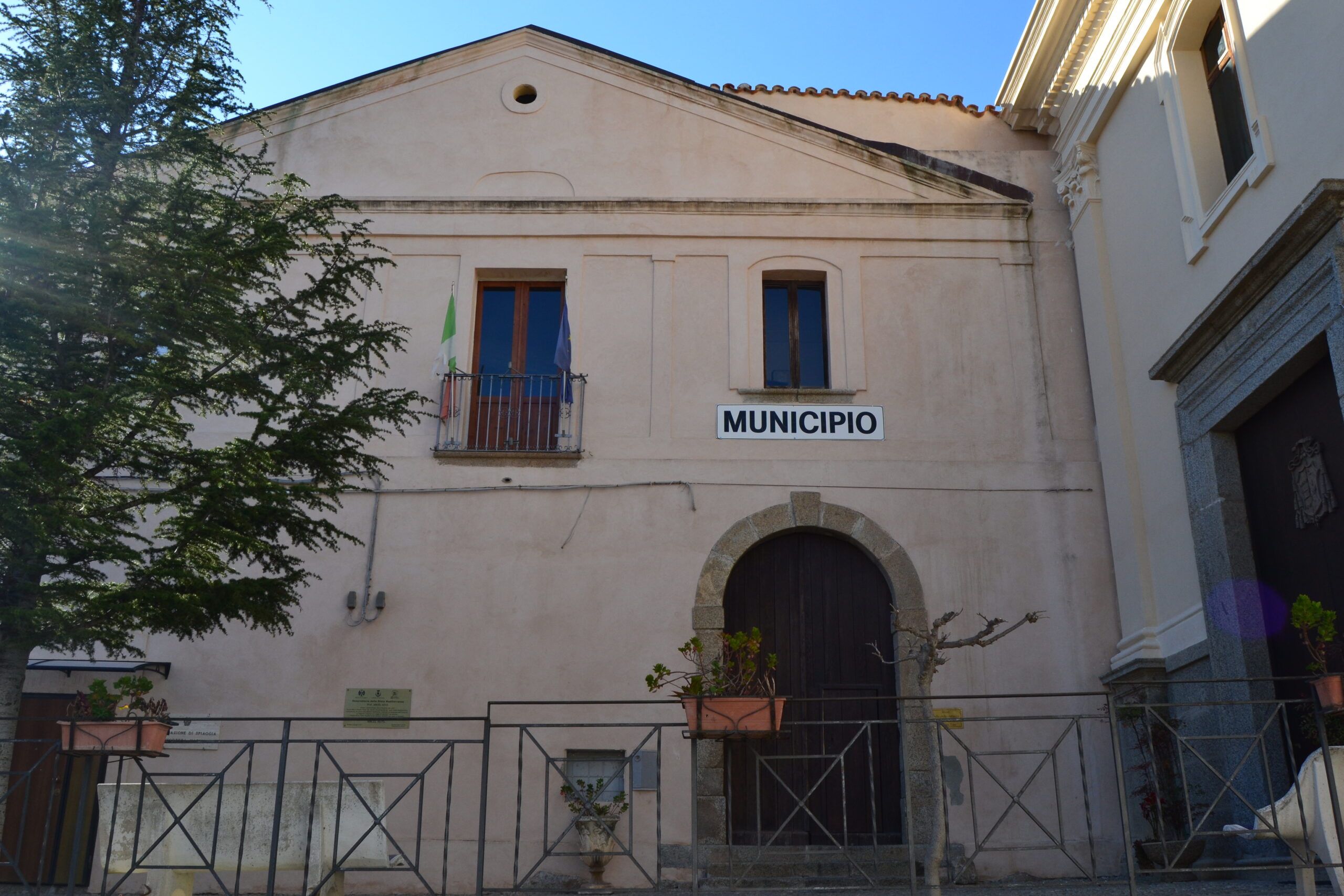 Nicotera, il Comune non sarà sciolto. Concluso il lavoro della commissione