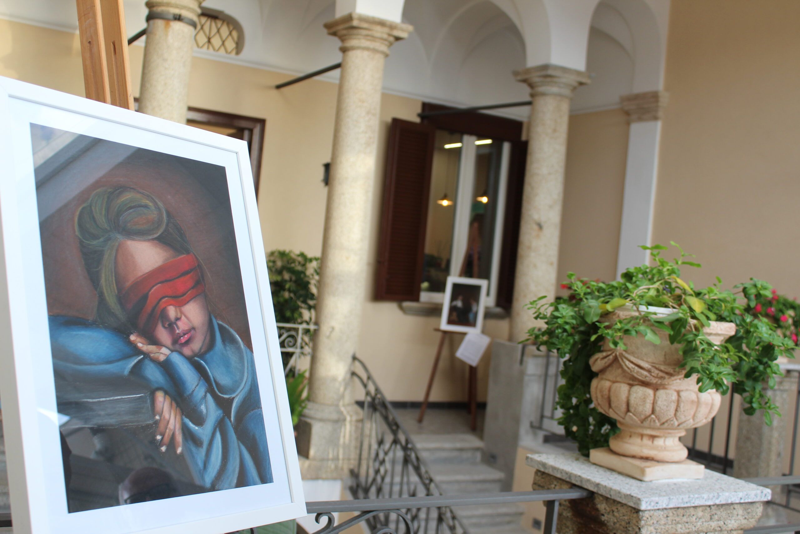 Fragilità e salute mentale: lo sguardo pittorico di Valentina Iannello a Palazzo Grillo