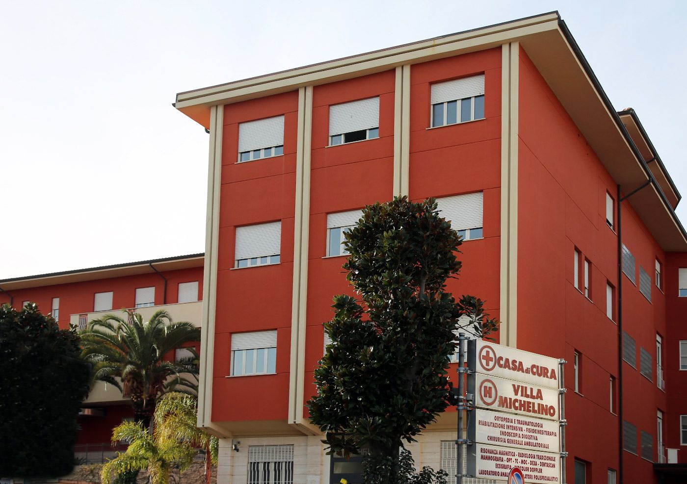 Coronavirus, dalla "Villa Michelino" di Lamezia sette ventilatori polmonari al Pugliese-Ciaccio