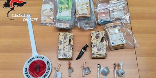 arresti eroina crotone 0
