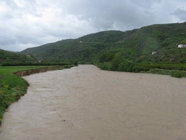 Cosentino colpito dal maltempo, esonda il Crati