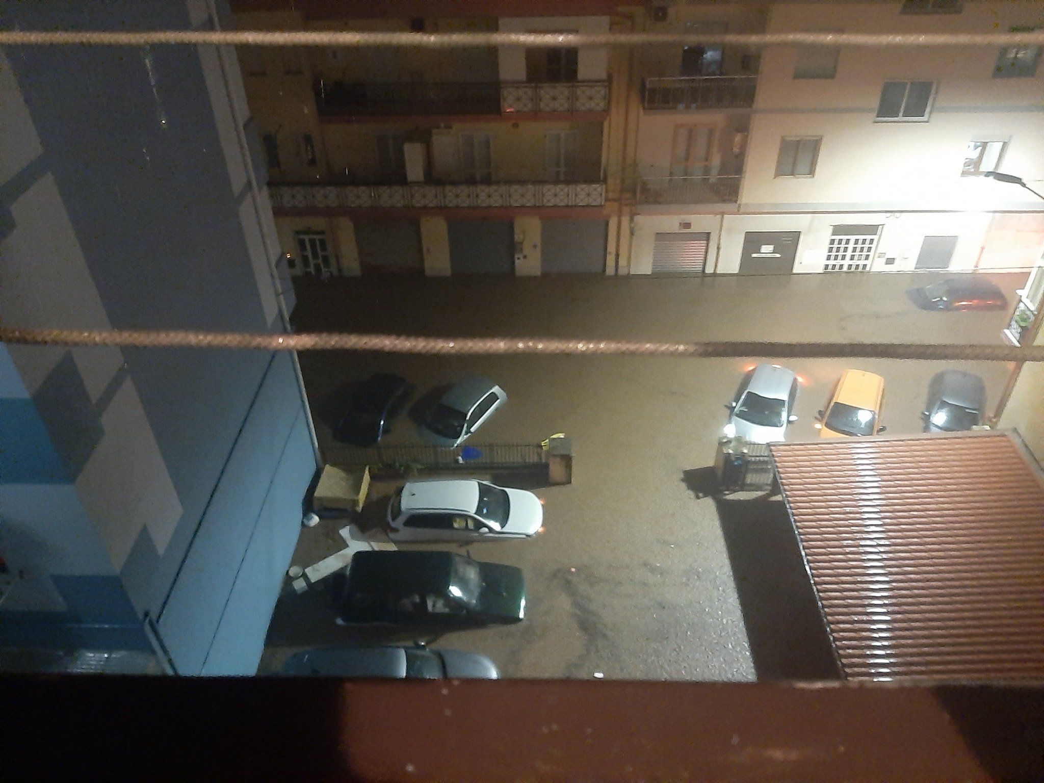 Nubifragio sul Catanzarese, salvata una donna. Allagamenti, disagi e in tilt un depuratore – FOTO E VIDEO