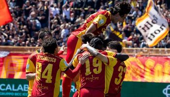 Il Catanzaro cala il poker, Spezia battuto 4-2 al Ceravolo