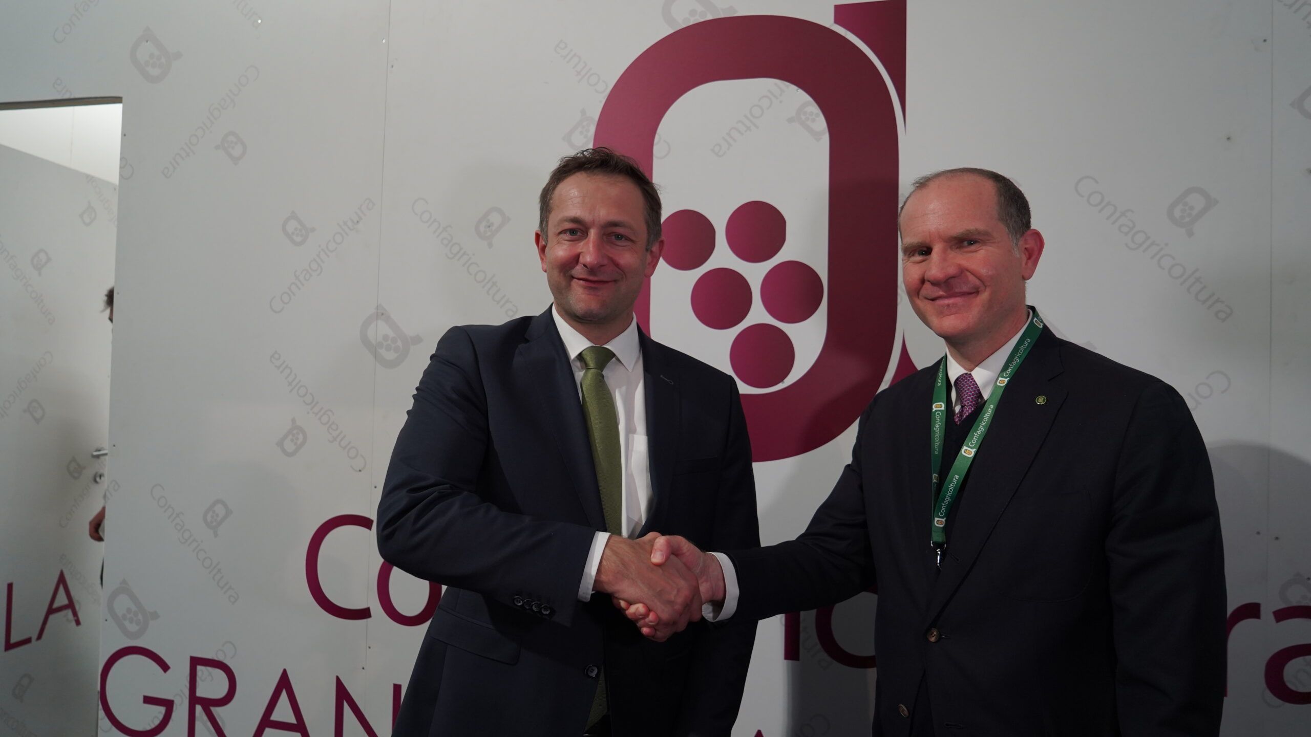 Dazi, Giansanti: «Il vino è uno straordinario patrimonio, dobbiamo salvaguardarlo»