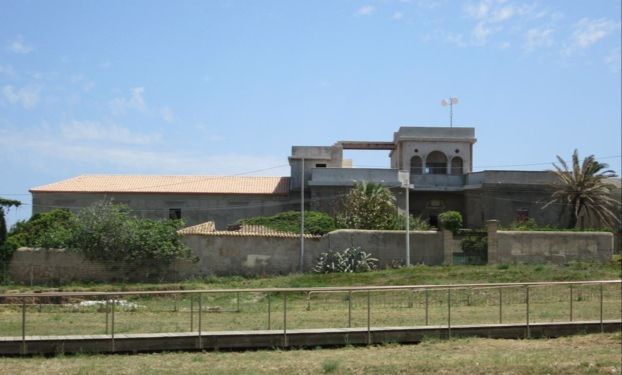 Il ripetitore sulla villa del XVIII secolo