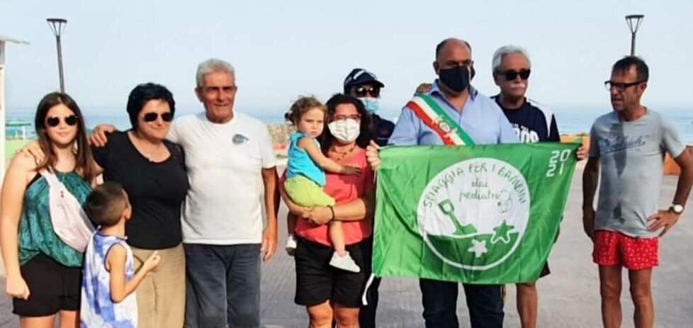 Locri, sventola anche per il 2022 la “Bandiera verde” sul comune calabrese