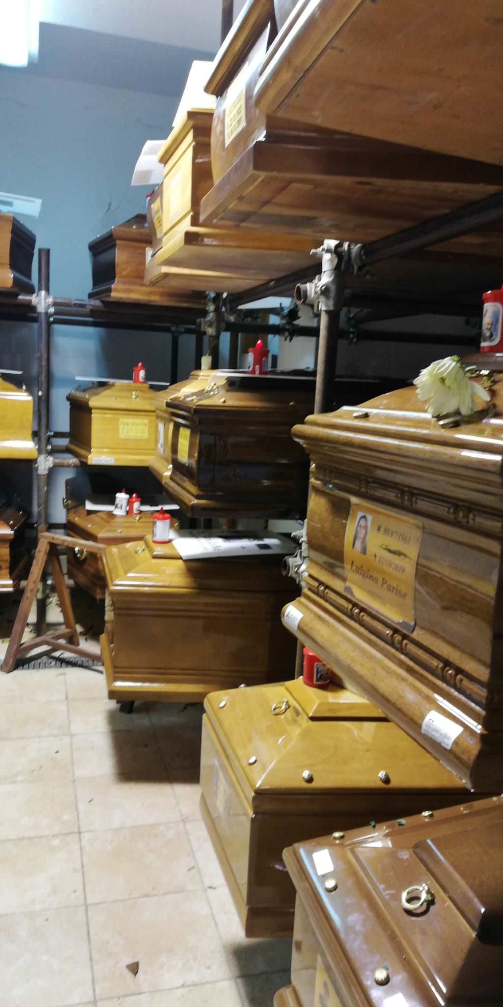 Vietato morire, presto a Crotone le salme dovranno “emigrare”