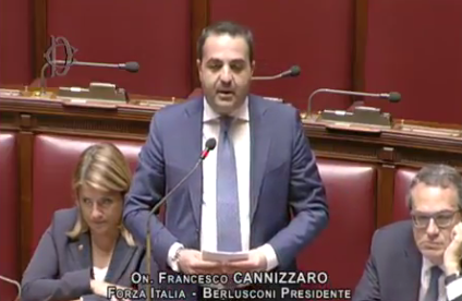 Crisi al porto di Gioia, Cannizzaro chiede l'intervento del governo