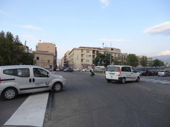 Reggio, rapinato agente portavalori