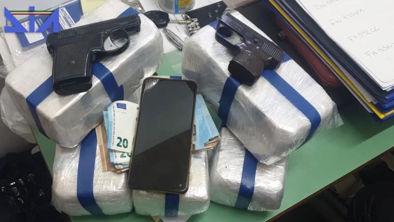 Cocaina dalla Calabria e dall’Albania: 23 arresti
