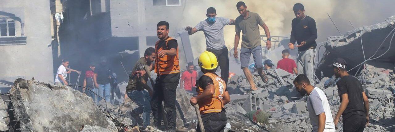 Raid su un ospedale a Gaza: «Morti centinaia di palestinesi»