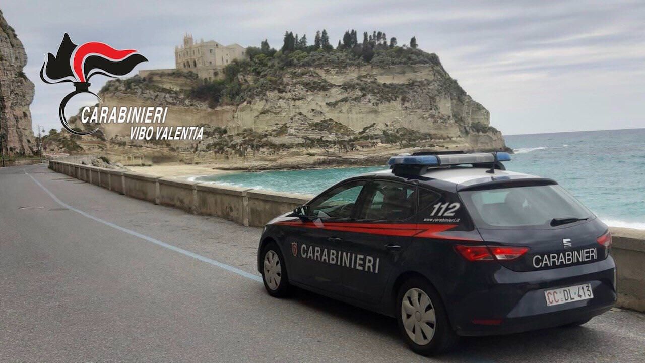 Stazionavano davanti al cimitero di Tropea, sanzionate 6 persone
