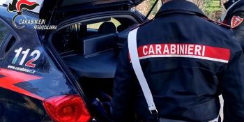 Viola la sorveglianza speciale per derubare due anziani: arrestata una donna nel Reggino