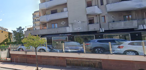 Cosenza, incendio doloso ai danni di una concessionaria di auto