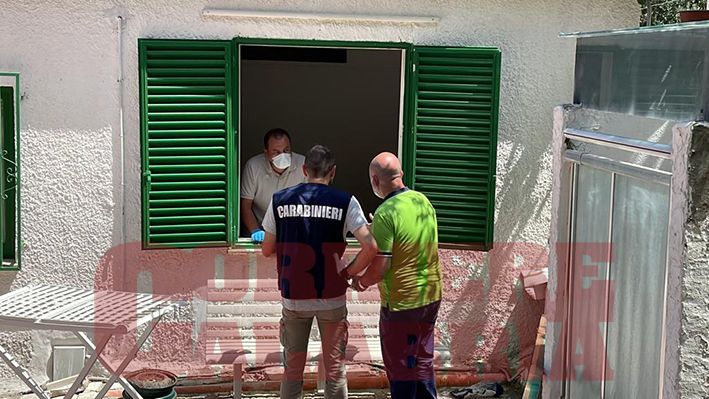 Il femminicidio di Mandatoriccio si tinge di giallo: la donna è stata uccisa alcuni giorni fa? – VIDEO