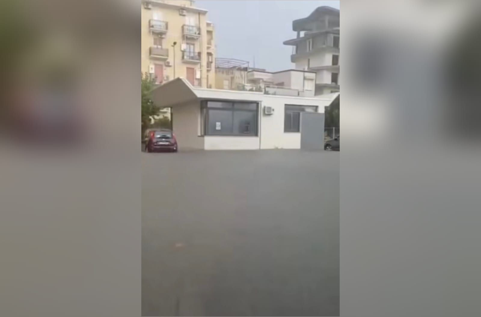 Maltempo, violento temporale sul Soveratese: allagamenti e disagi – VIDEO