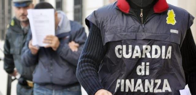 Violano le misure anti Covid, fermato in Sicilia latitante calabrese