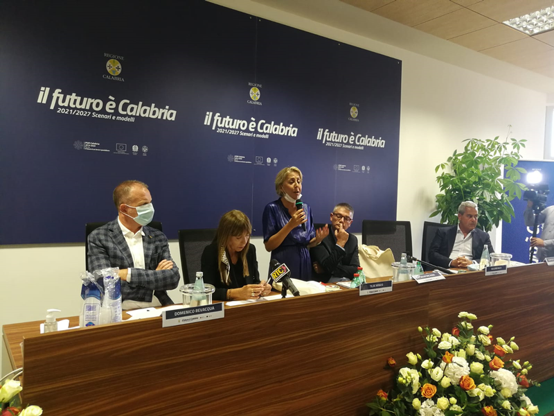 Fondi europei, i primi contributi delle varie articolazioni della Calabria