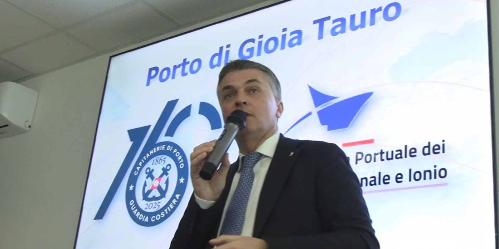 Rixi a Gioia Tauro: «Guardare la portualità del nostro Paese come sistema Italia» – VIDEO