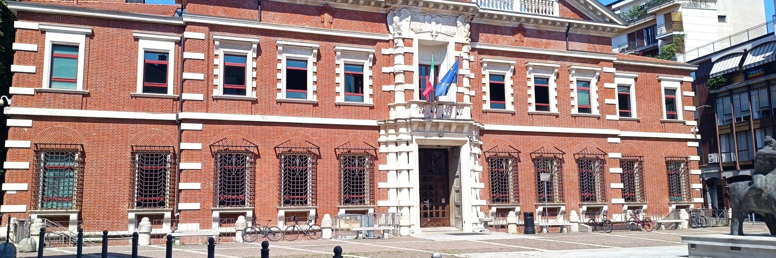 Estorsione, minacce e pestaggi nel Varesotto: 12 condanne