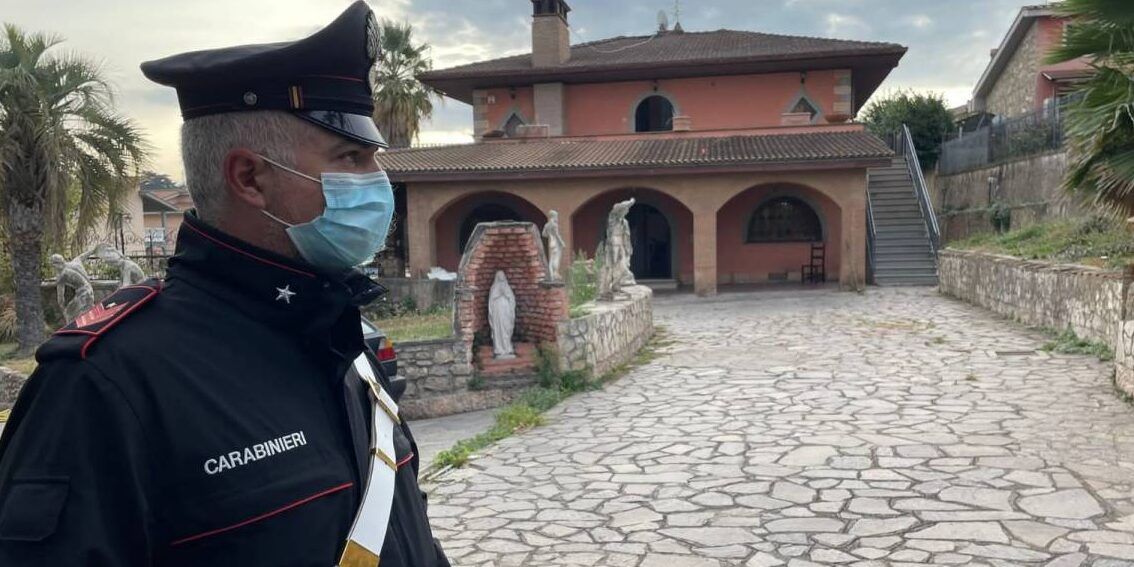 Sgomberate le villette dei Casamonica a Roma, andranno ai carabinieri