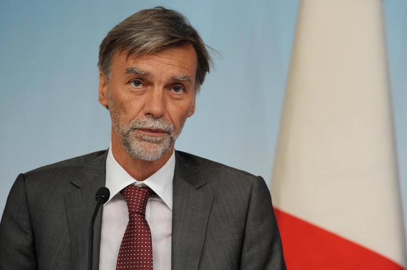 Aeroporti, Delrio sceglie la linea dura