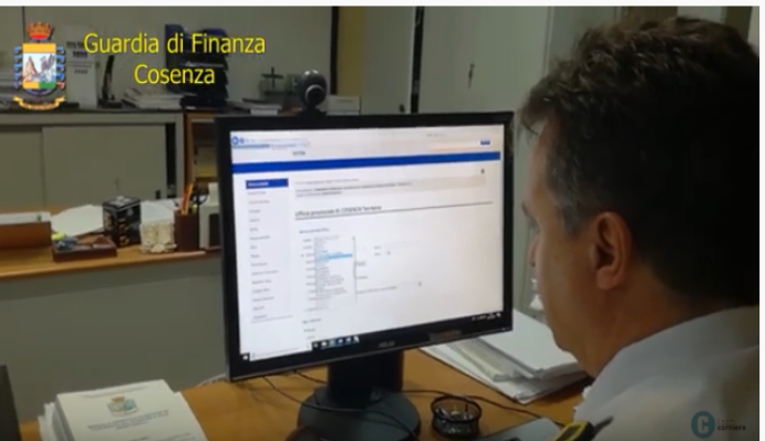 Il "Papa Giovanni" acquistato con un giroconto e i 10mila euro come "apporto alla zia"