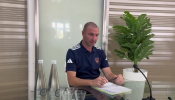 Cosenza, Lucioni in conferenza senza Coppitelli: «Costruiremo una squadra giovane e competitiva»