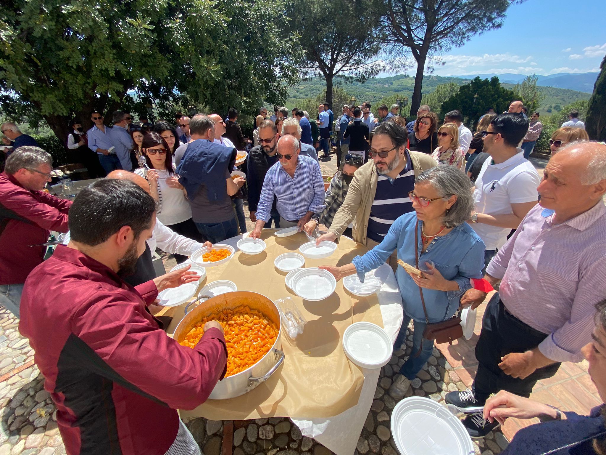 Slow food presenta la guida Extravergini 2022 a Calopezzati