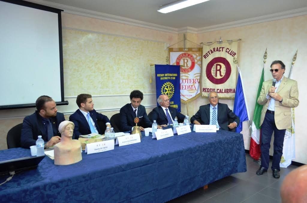 Rosarno, presentato il progetto Touch, Feel, Think