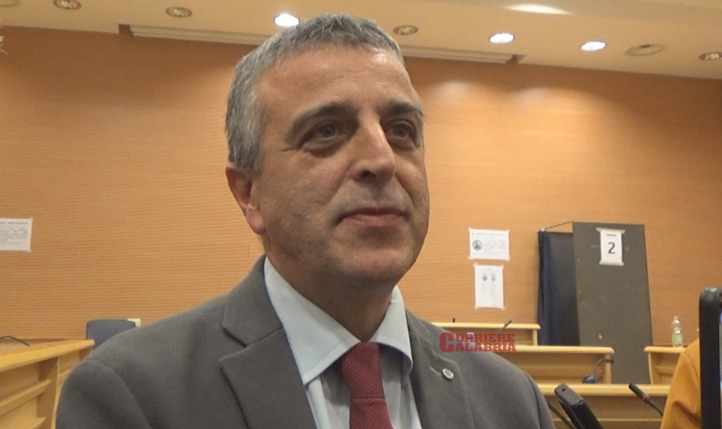 L’Andolina: «Nessuna anatra zoppa, parlerò coi consiglieri». E rimarca l’affluenza alta