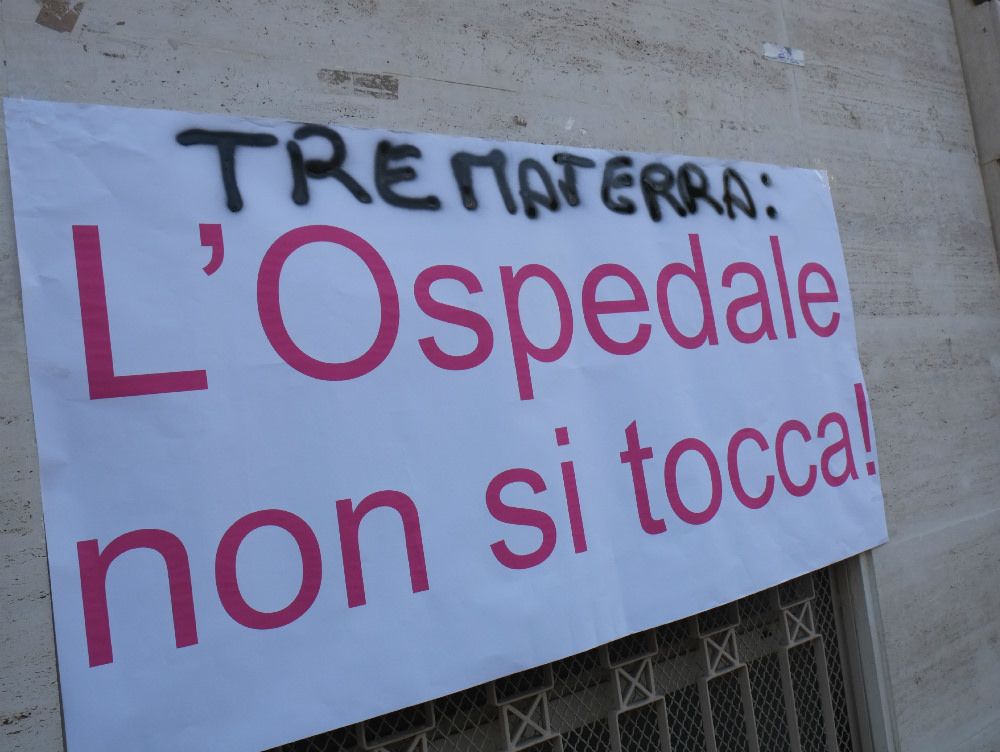 Castrovillari alza la voce: «Ridateci l`ospedale»