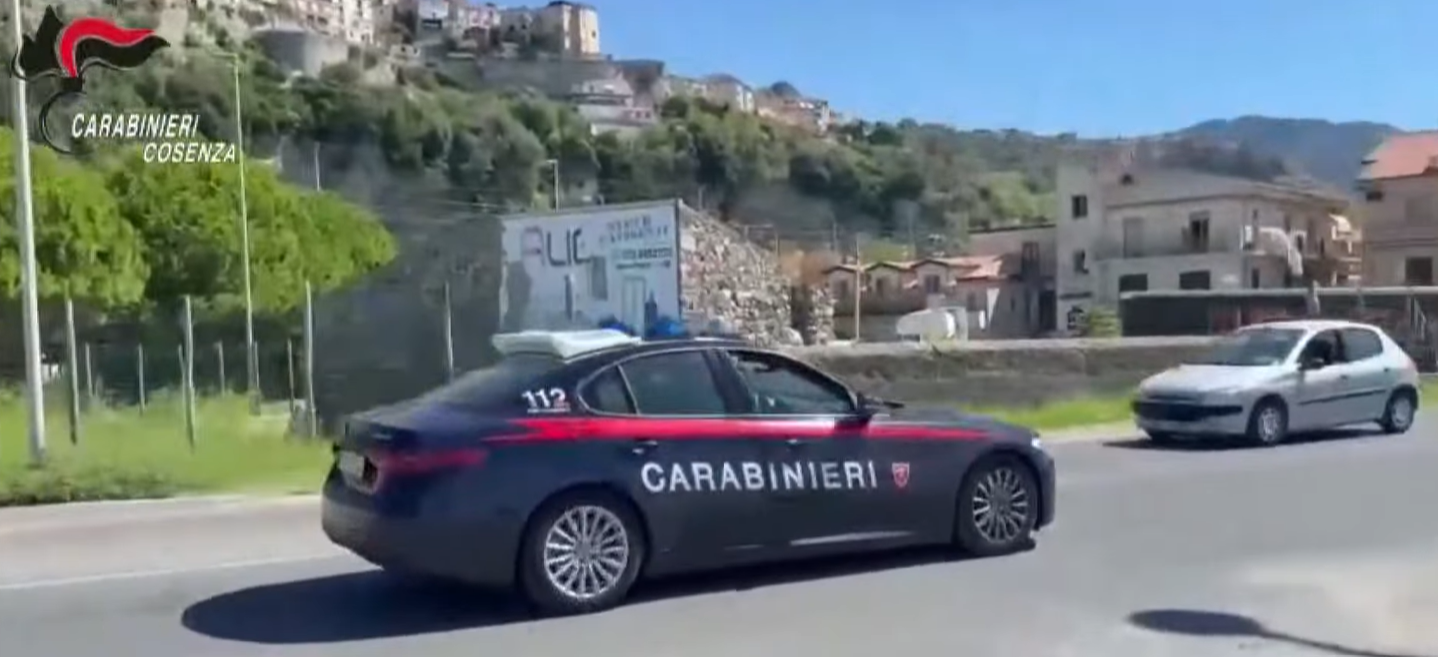 Violenza e armi, il controllo del territorio del gruppo «derivazione della cosca Muto di Cetraro»