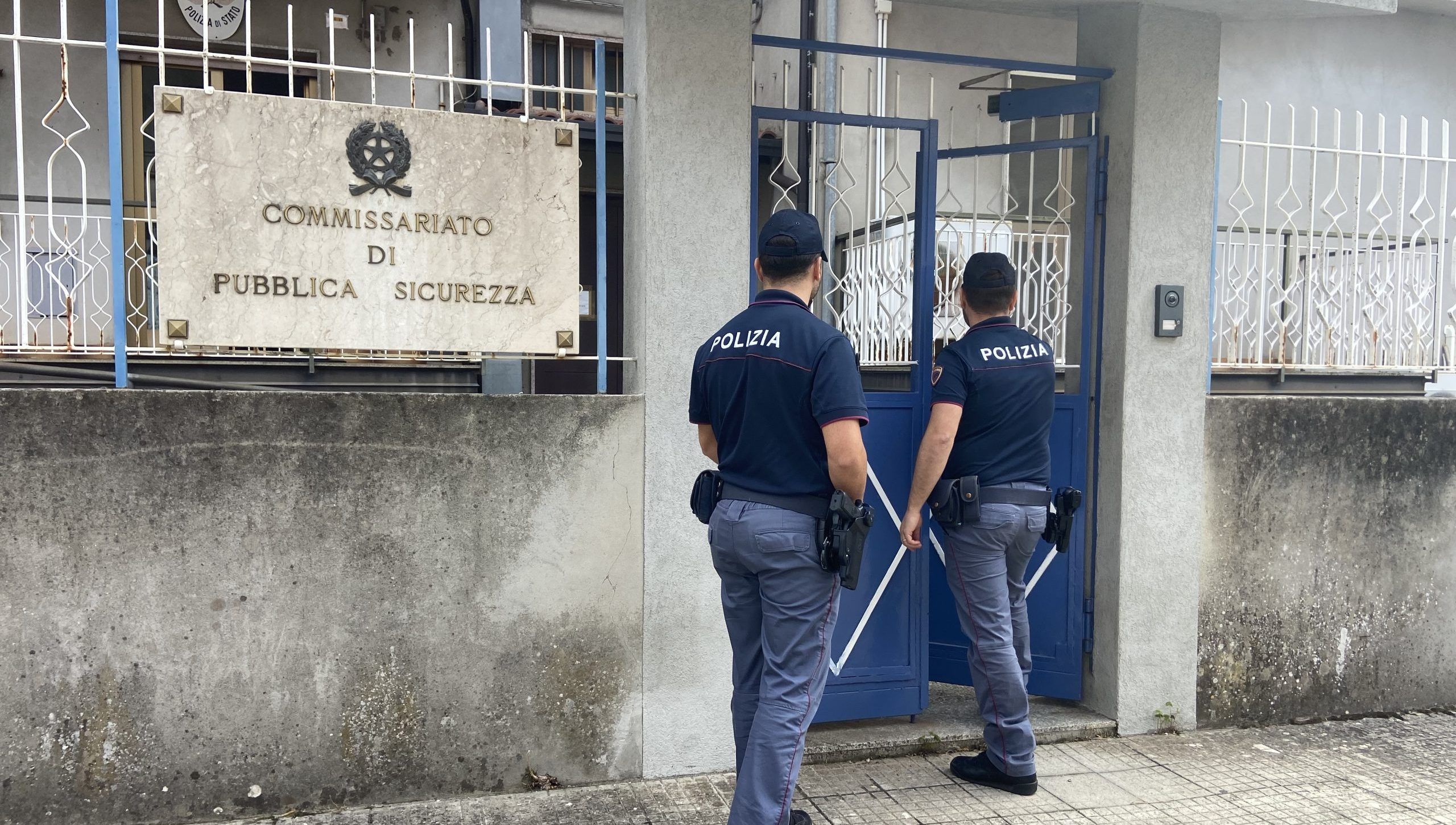 Festa della Madonna della Catena a Polistena, tre minorenni trovati con due coltelli e una pistola