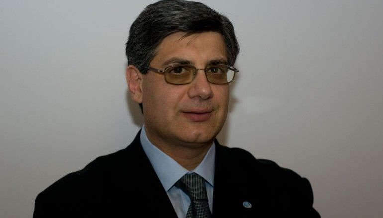 «Forza Italia? Una margherita che perde petali»