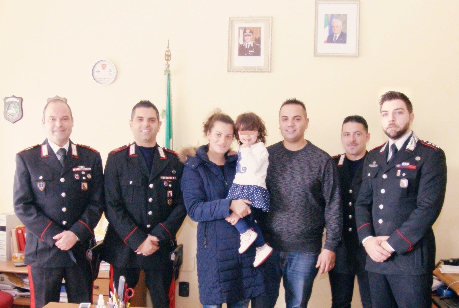 Carabinieri salvano bimba in preda alle convulsioni