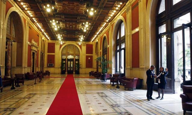 Il "patto del divanetto" tra Graziano e Oliverio