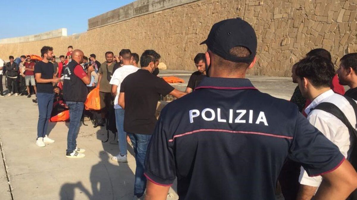 Sbarco del 12 settembre a Crotone, arrestati 5 scafisti