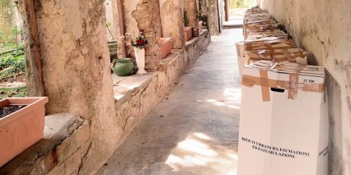 rifiuti cimitero di paola