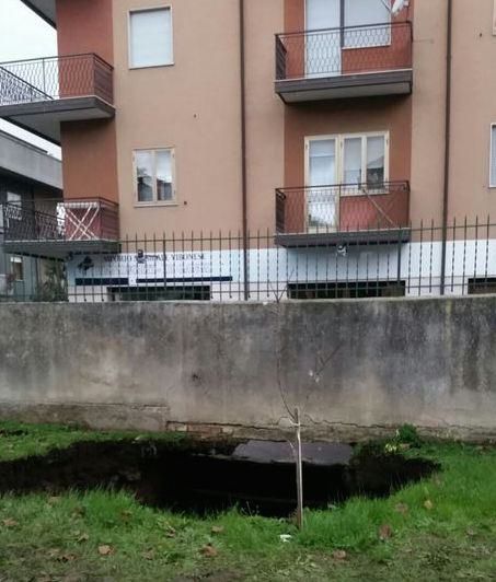 Voragine a Vibo Valentia, aperta un'inchiesta