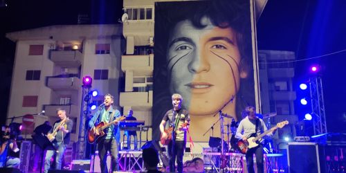 La sorella di Rino Gaetano: «Questo murale è un simbolo di riscatto»